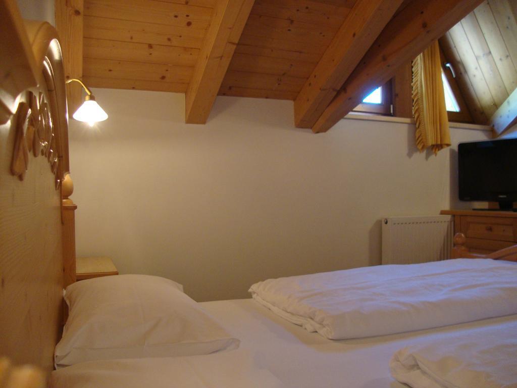 Hotel Ju Furcia Al Plan di Mareo Buitenkant foto